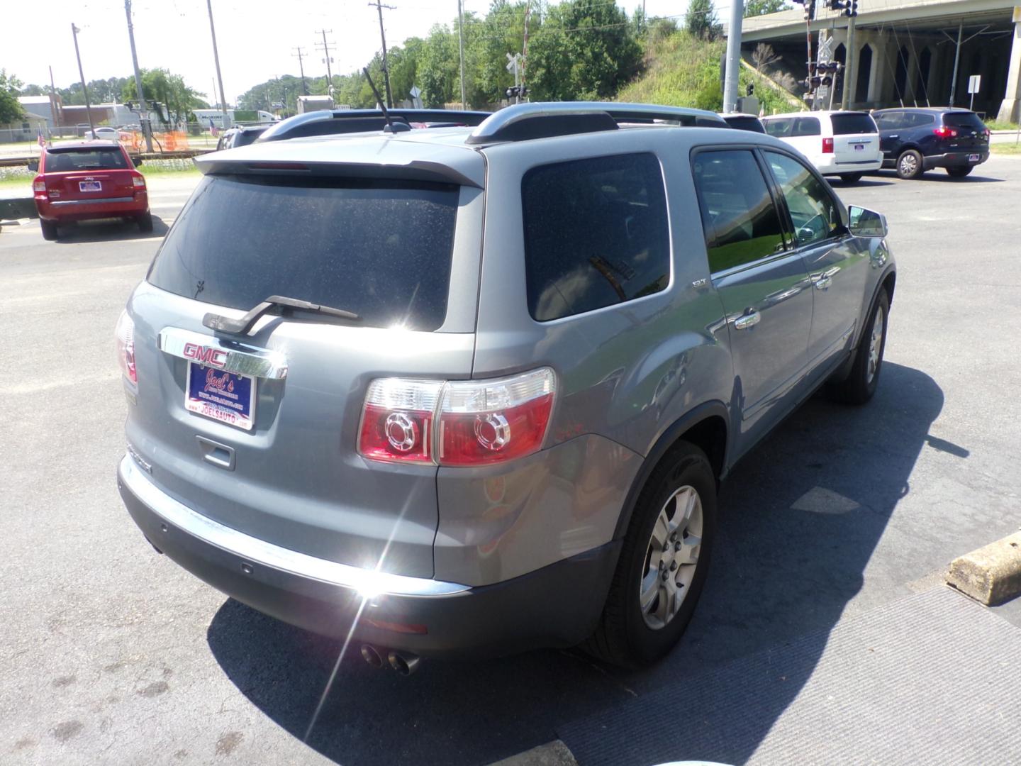 2008 Blue GMC Acadia SLT-2 FWD (1GKER33758J) with an 3.6L V6 DOHC 24V engine, 6-Speed Automatic Overdrive transmission, located at 5700 Curlew Drive, Norfolk, VA, 23502, (757) 455-6330, 36.841885, -76.209412 - Photo#19